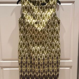 Tribal knee length dress size 8.‎  Zipper closure cotton